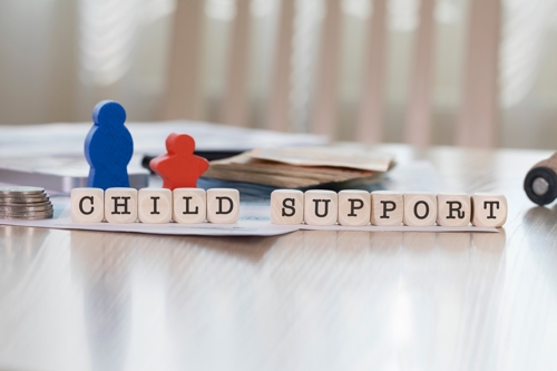 How Courts Calculate a Parent’s Income for Child Support
