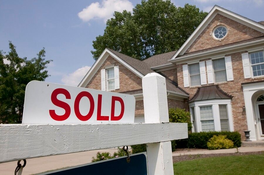 Selling the House During a Divorce